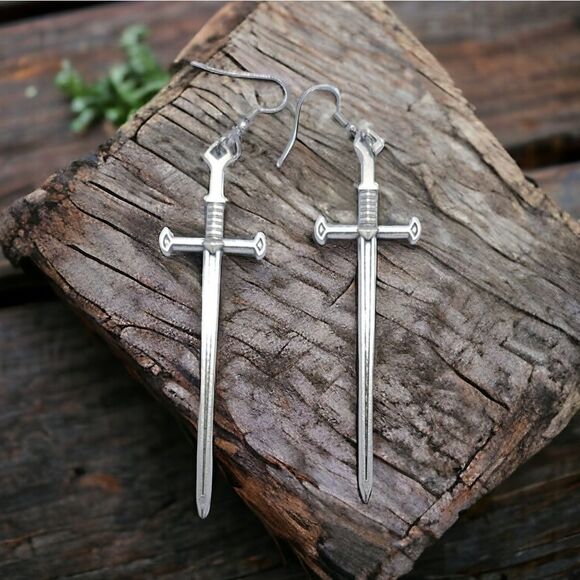 Excalibur Silver Metal Kings Sword Earrings Dagger Medieval Gothic Festival NEW - Picture 3 of 9